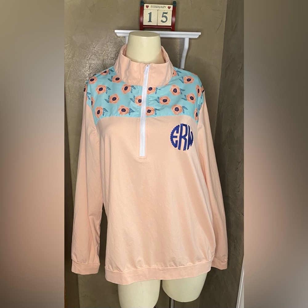 Sugar Dumplin Peach Floral Pullover Women’s size L